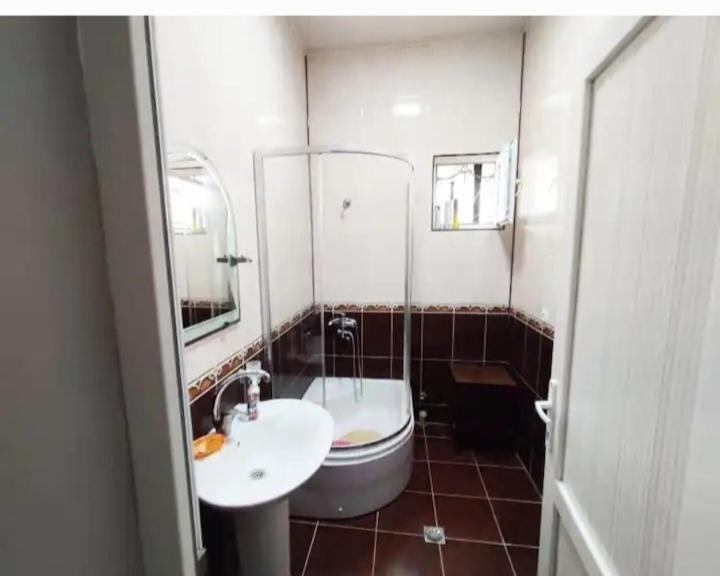 Guest House Amo Кутаиси Экстерьер фото