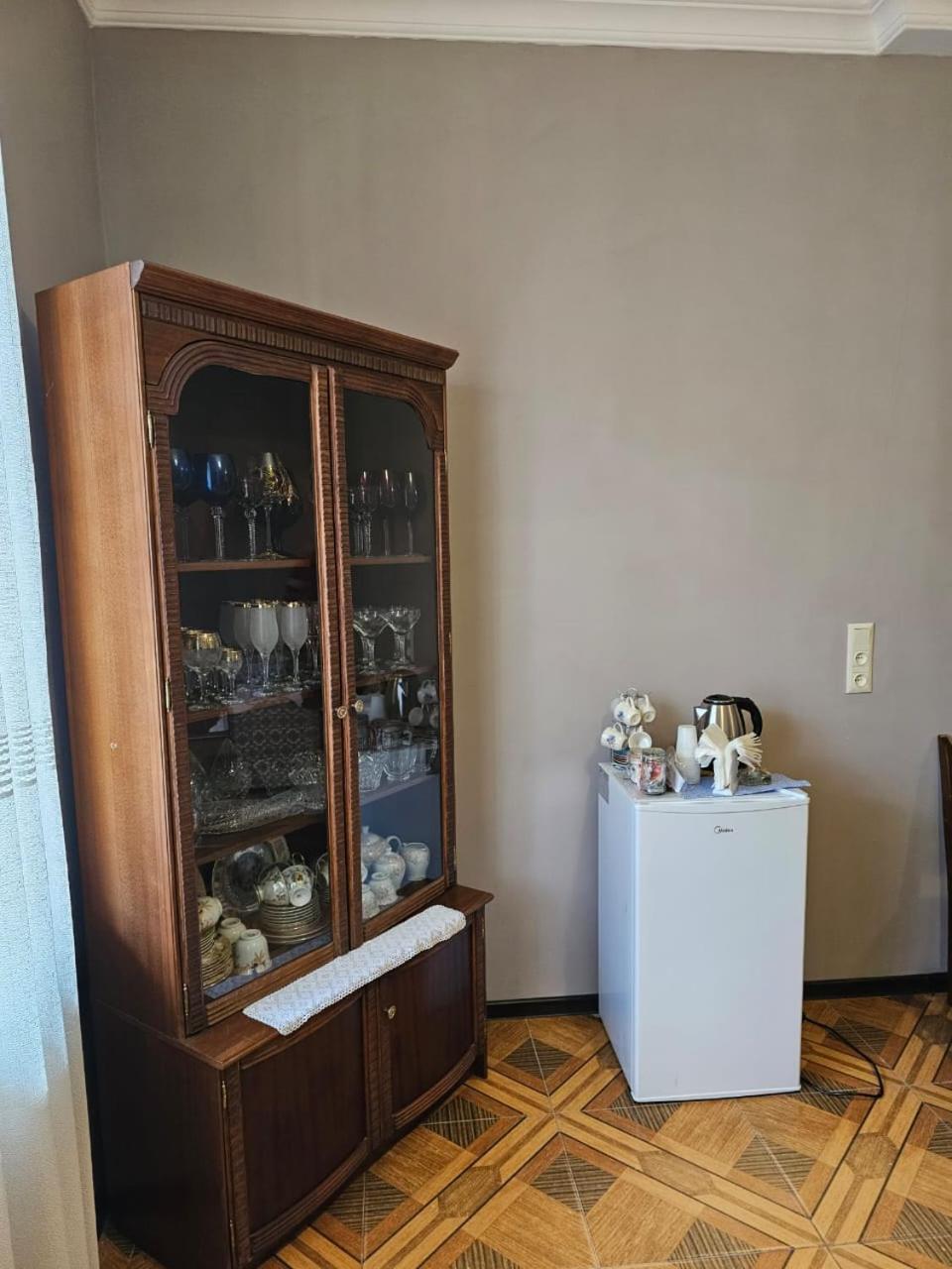 Guest House Amo Кутаиси Экстерьер фото