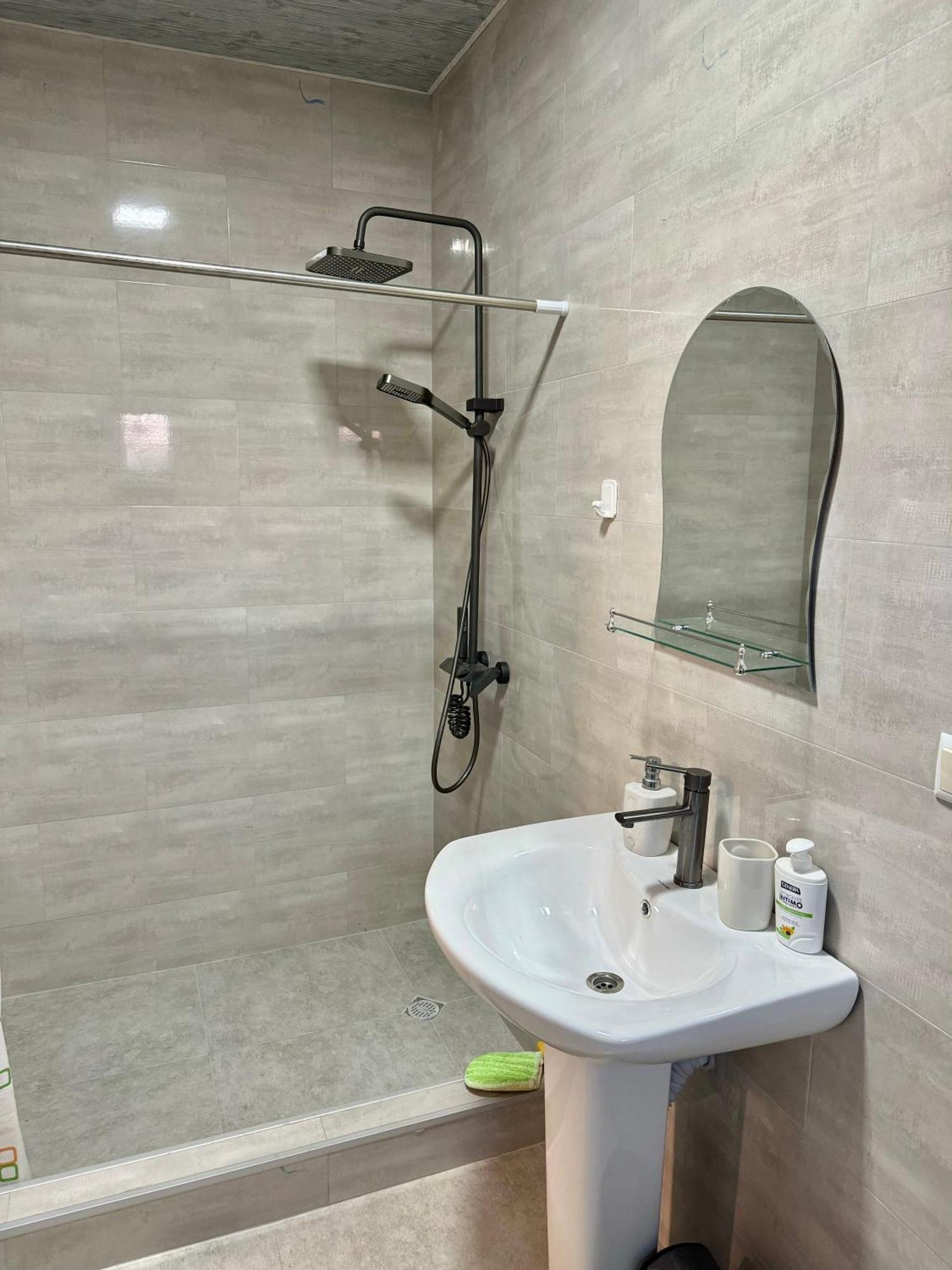 Guest House Amo Кутаиси Экстерьер фото